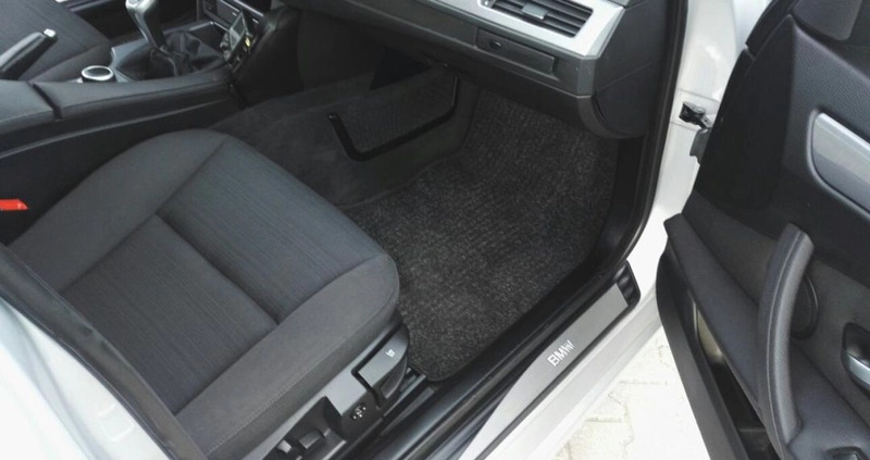 BMW Seria 5 cena 19700 przebieg: 260734, rok produkcji 2008 z Gniezno małe 56